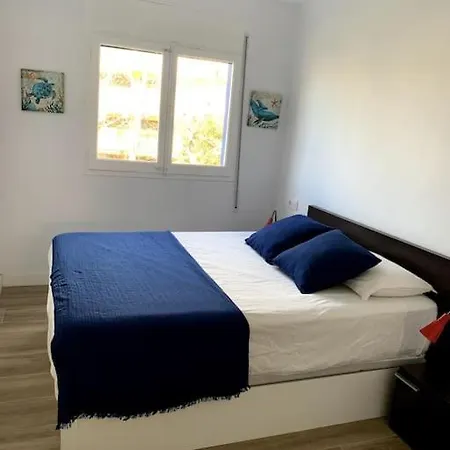 A Pasos De La Playa Mas Pinell, Con Piscina *